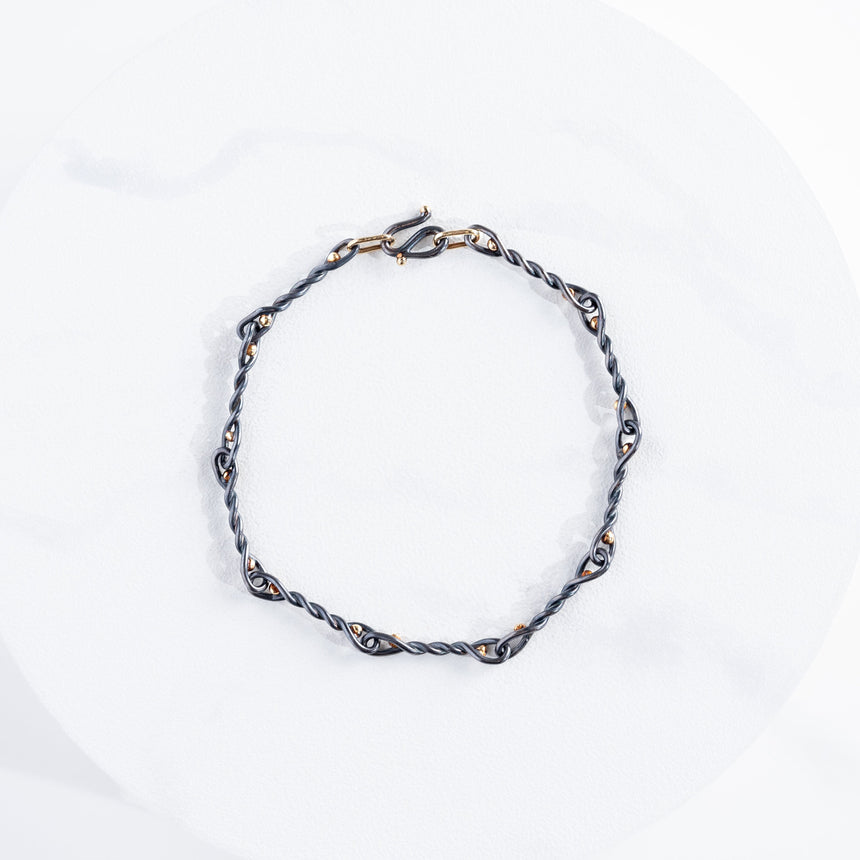 Alice Son - Virga Chain Bracelet Bracelet Day in the Life Gallery 