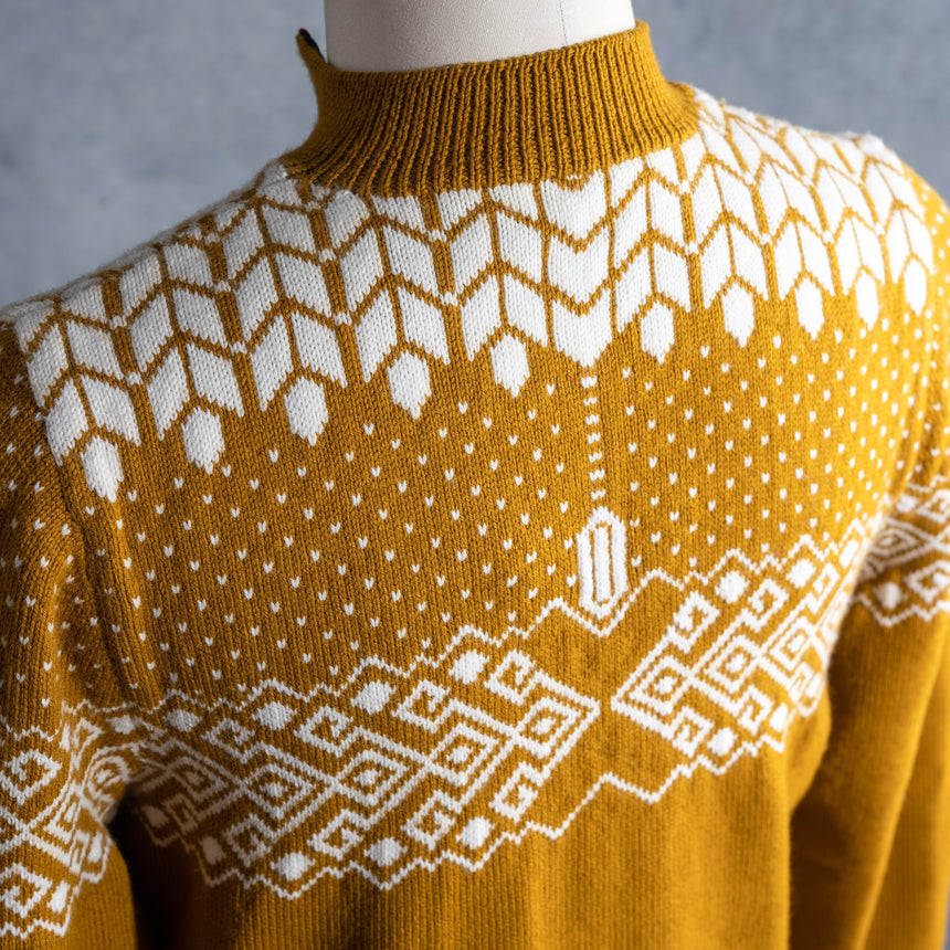 Boann Petersen - Handknit Sweater Sweater Day in the Life Gallery