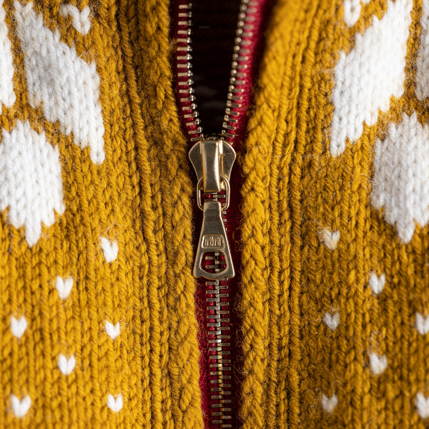 Boann Petersen - Handknit Sweater Sweater Day in the Life Gallery