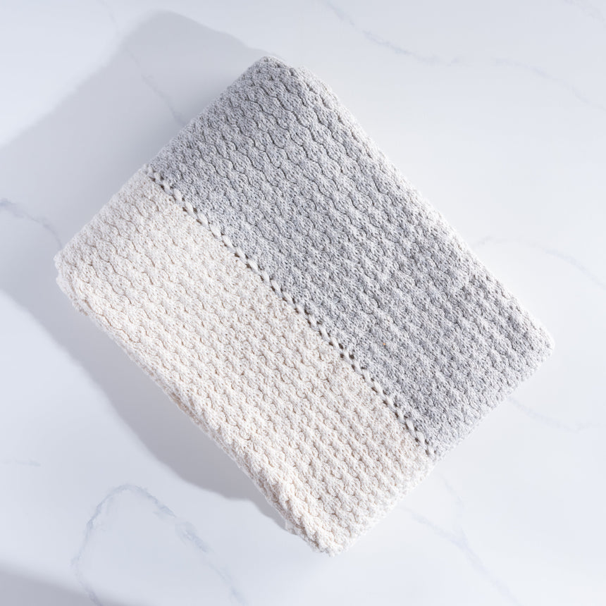 Helen Howe - Tuck Rib Throw (Ecru/Silver) Throw Blanket Day in the Life Gallery