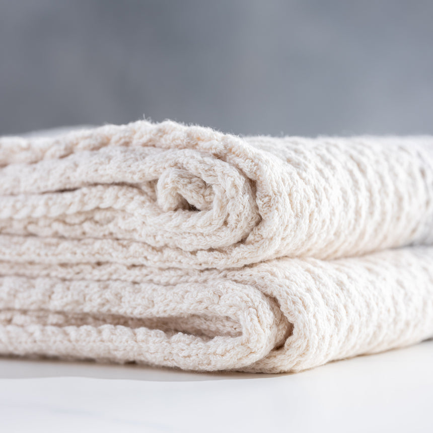 Helen Howe - Tuck Rib Throw (Ecru/Silver) Throw Blanket Day in the Life Gallery