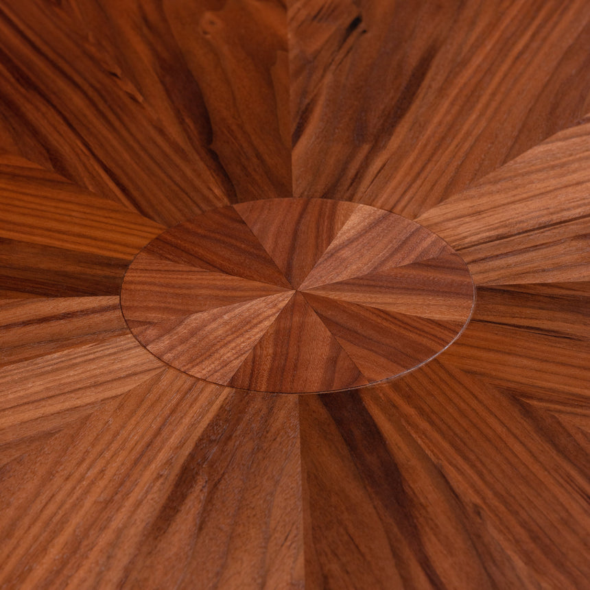 Nick Sawyer - Walnut Table Table Day in the Life Gallery