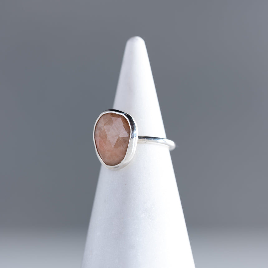 Sara Thompson - Peach Sapphire Ring Ring Day in the Life Gallery and Design Studio