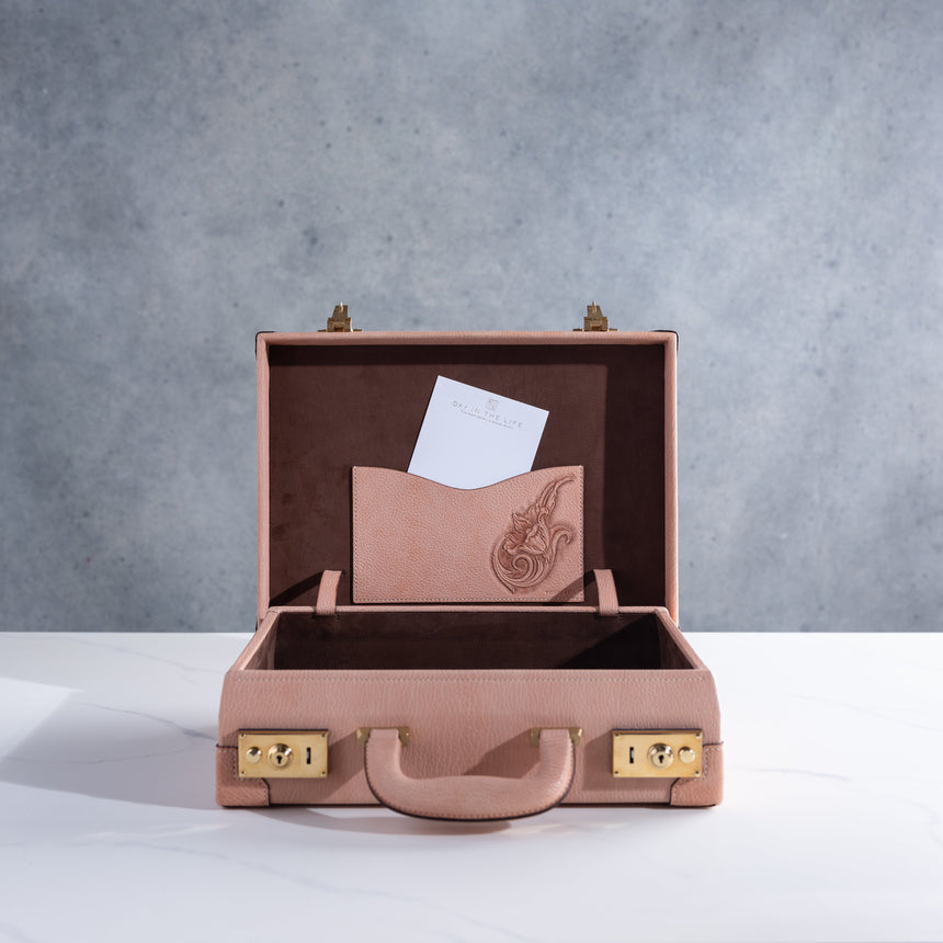 Takeshi Yonezawa - Attaché Bag Day in the Life Gallery