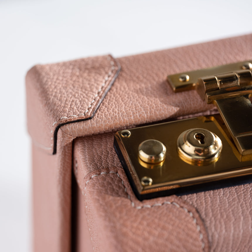Takeshi Yonezawa - Attaché Bag Day in the Life Gallery