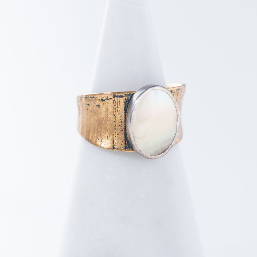 Ashley May - Mother of Pearl Ring Ring Day in the Life Gallery 