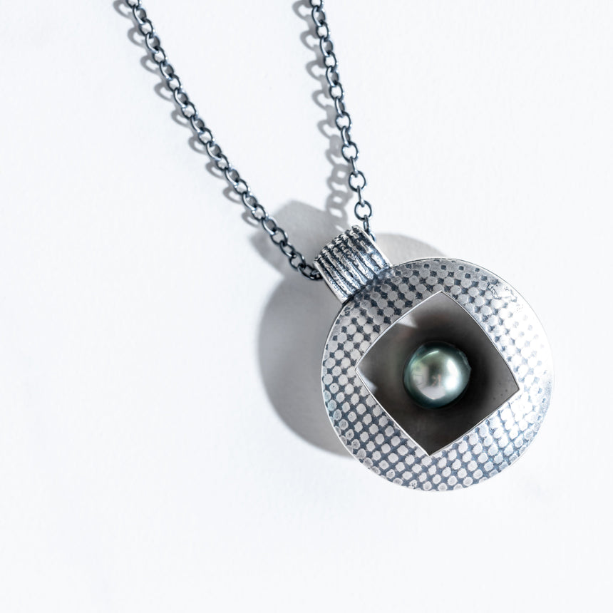 Ashley May - Silver & Black Pearl Nested Pendant Necklace Day in the Life Gallery 